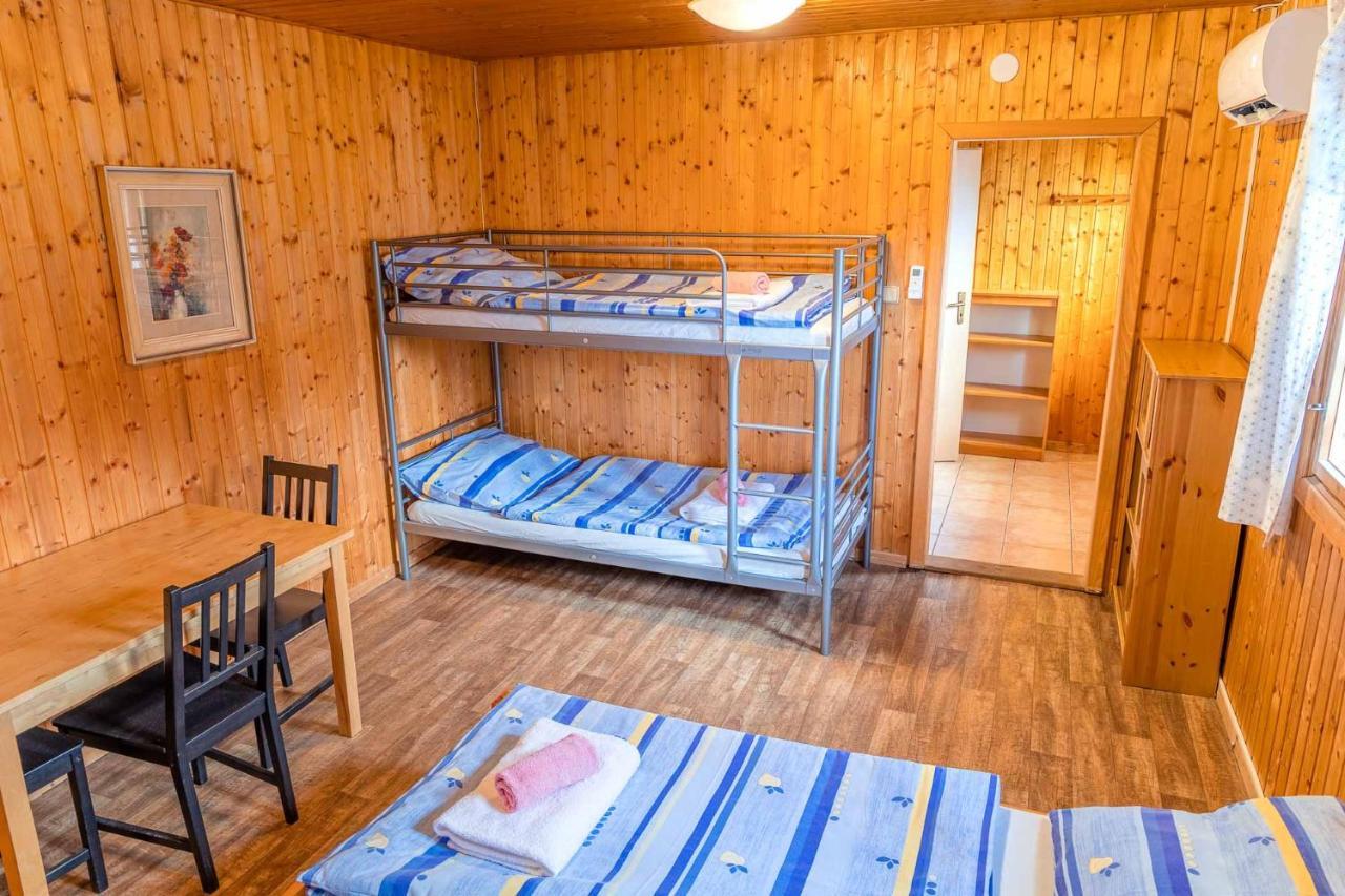 Cejch - Rekreacni Areal S Restauraci Hotel Kněžmost Kültér fotó
